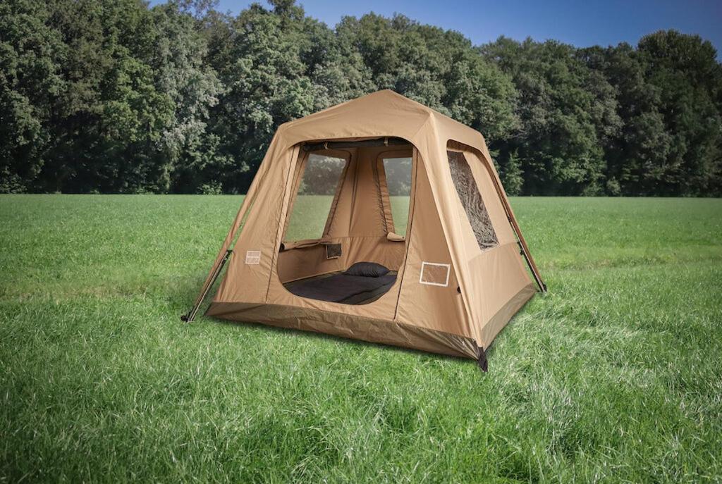 100 Jaar Tt Circuit Assen 2025 Glamping Incl Stroom Esterno foto